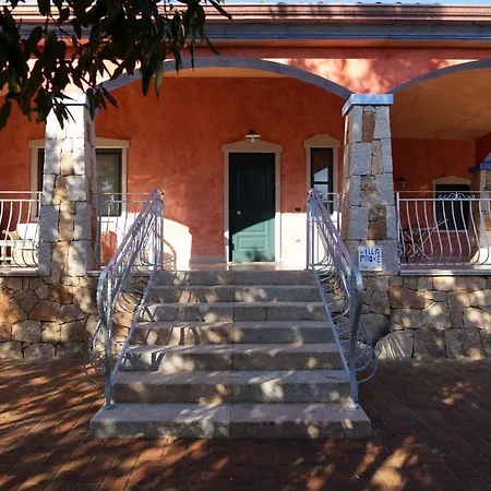 With Stunning Views To The Mountains 5km From The Siniscola