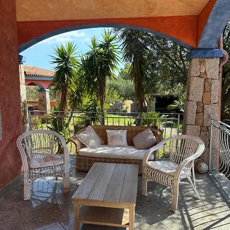 With Stunning Views To The Mountains 5km From The * Siniscola