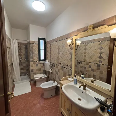 Vila With Stunning Views To The Mountains 5km From The